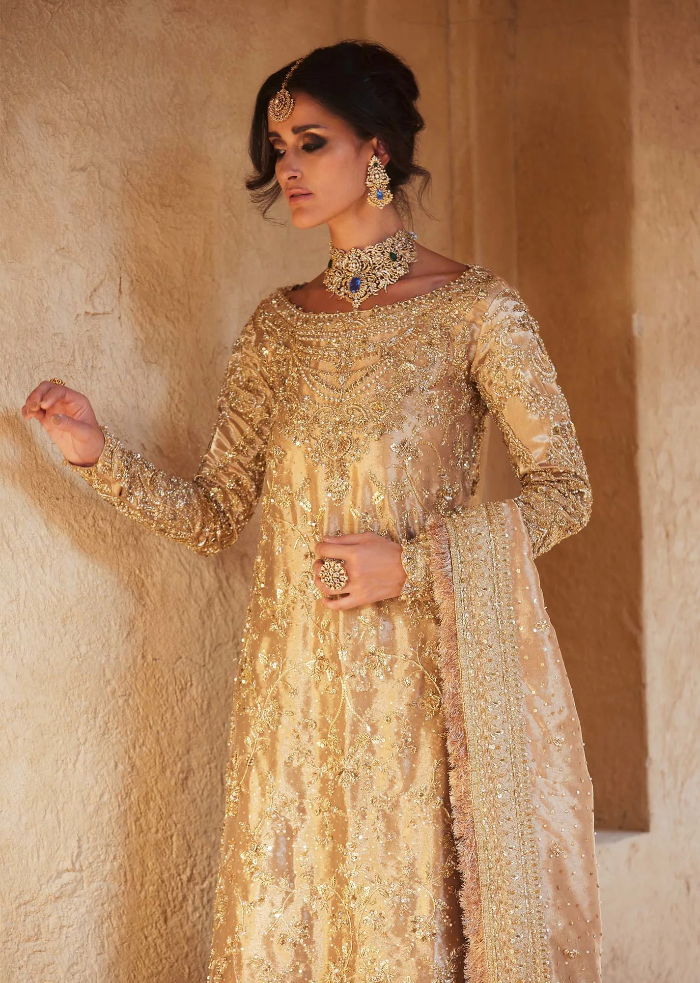 Pakistani Bridal Dress in Gold Lehenga Kameez Style 8