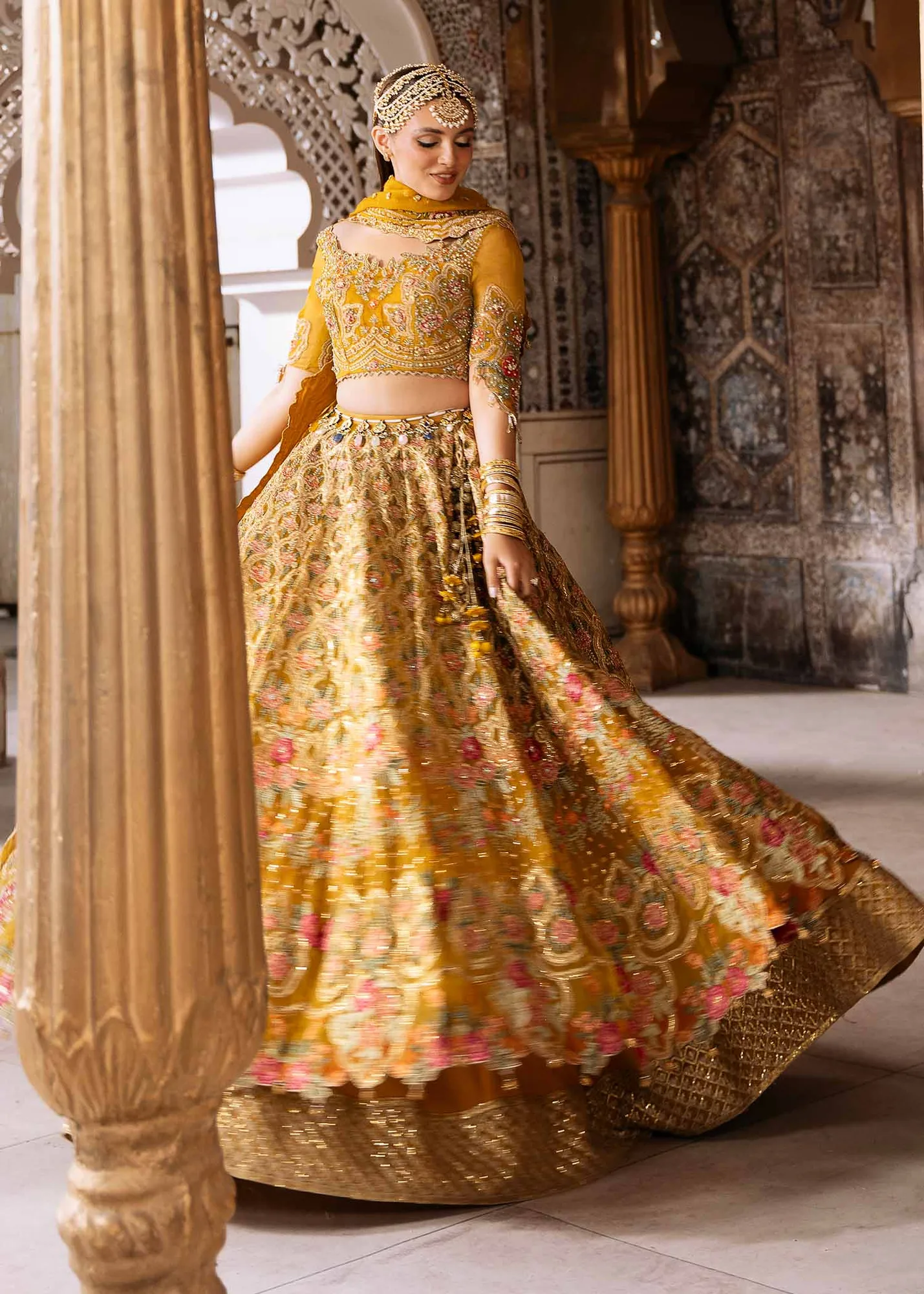 Elegant Yellow Pakistani Wedding Dress with Embroidery 5